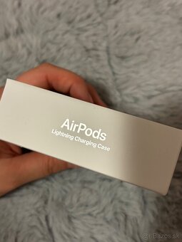 Apple AirPods - 3