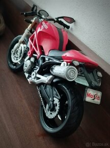 Model motorky Ducati - 3