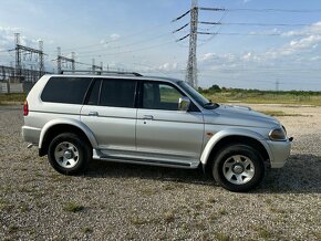 Mitsubishi Pajero Sport 2,5TD - 3