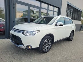 Mitsubishi Outlander 2.2 DI-D Instyle A/T 4x4 7-miest - 3