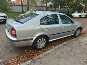 Škoda OCTAVIA Tour, 1.9 TDI ročník 08/2009 - 3