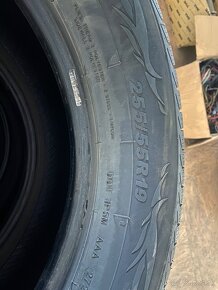 255/55 R19 zimne Royal Black - 3