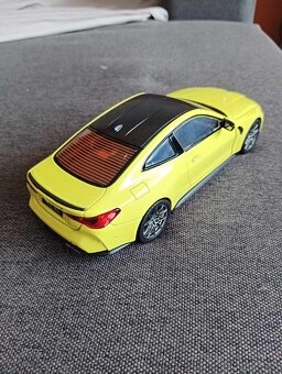 Predám BMW M4 1:24 Welly - 3