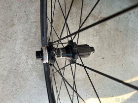 Cestne kolesa Vision Team 30 tubeless Disc - 3