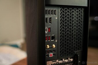 Jedinečný a ojedinelý CORSAIR ONE i500 PC - 3