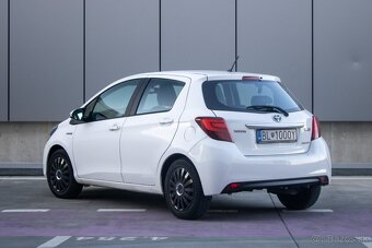 Toyota Yaris 1.5 Hybrid Active e-CVT - 3