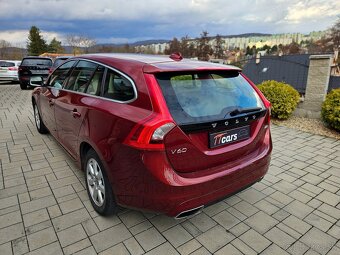 Volvo V60 D4 2.0L Drive-E Momentum Geartronic - 3