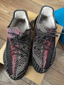 Adidas Yeezy č.44 - 3