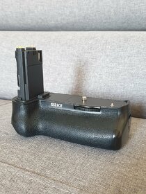 Battery grip Meike pre Canon 5D mark IV - 3