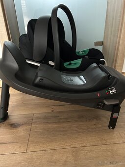 Predám Cybex Aton S2 Gold Moon Black vajíčko i - Size spolu - 3