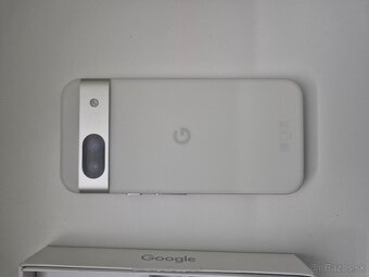 Predám Google Pixel 8a Porcelain 128 GB - 3