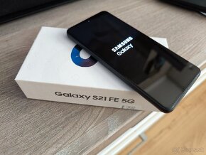 Samsung Galaxy S21 Fe - 3