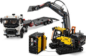 LEGO 42175 Nákladné auto Volvo FMX a elektrický bager EC230 - 3