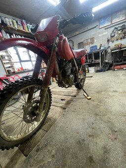 Honda xr600r - 3