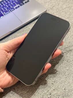 iPhone 14 Pro 256GB v top stave - deep purple - 3