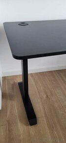 Ultradesk Momentum Black - 3