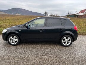 Kia Ceed 1.6 ( Benzín ) AUTOMAT ,Cúvacia kamera , Nová STK - 3