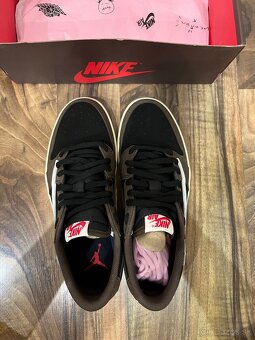 Jordan 1 Retro Low OG SP Travis Scott Mocha - 3