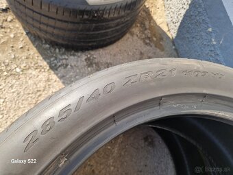 285/40 ZR20 Pirelli PZERO - 3