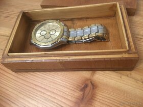 Predám pánske hodinky Geneva Tachymeter s drevenou škatuľkou - 3