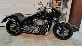 Suzuki intruder 1800 vzr - 3