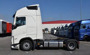 Nový ťahač Volvo FH 500 na mega náves - 3