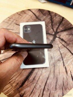 iPhone 11 black 128 batérie 100% top stav - 3