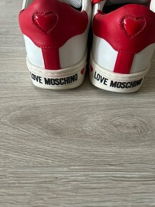 Love Moschino - 3