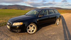 Audi A4 2,0 TDi QUATTRO S-line - 3