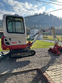 Báger Takeuchi TB216 - 3