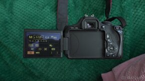 Canon EOS 600D - 3