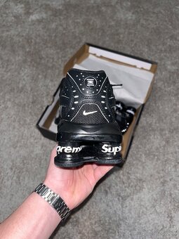 Supreme nike shox - 3