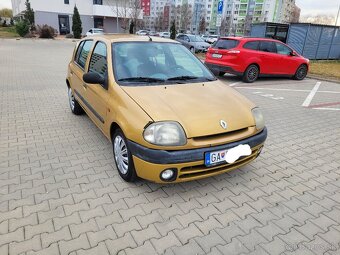 Predam Renault clio 1.4 16v benzín kW 74 r.v 2001 - 3