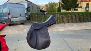 Jazdecké skokové sedlo Equipe Performance komora 2, 17" - 3