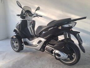 Piaggio MP3 300 Yourban - 3