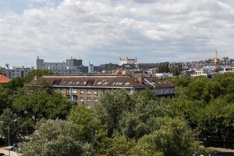 MIKELSSEN - Na prenájom nadštandardný 2 izbový byt s lodžiou - 3