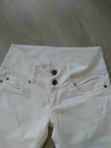 Biele riflové nohavice + opasok - 3