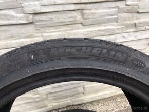 235/40 R19 zimne pneu MICHELIN - 3