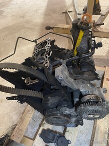 Motor 1.9tdi PD - 3