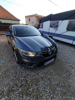 Renault Megane grandcoupe - 3