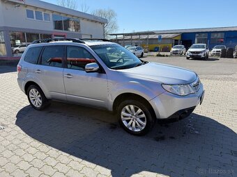 SUBARU FORESTER 2.0i - 3