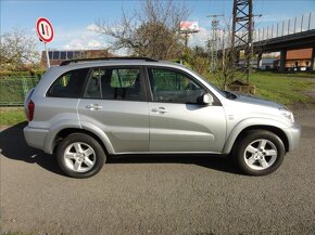 Toyota RAV4 2.0 VVT-i 4X4 110kW 2004 147905km BEZ KOROZE - 3