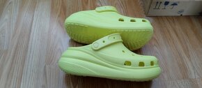 Crocs platformy neon - 3