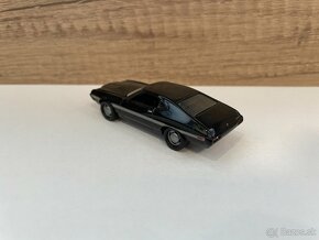 1:64 1972 Ford Gran Torino Sport (Johnny Lightning) - 3