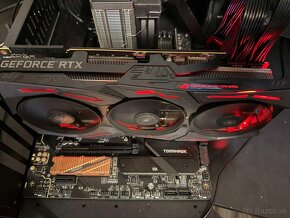 ASUS ROG STRIX GeForce RTX 2080Ti O11GB GAMING - 3