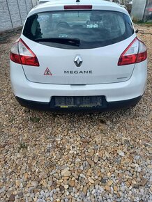 Rozpredam Renault Megane 1.6 16v 74kw 2011 - 3