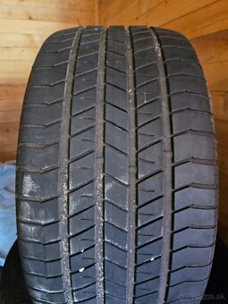 275/40 r20 - 3