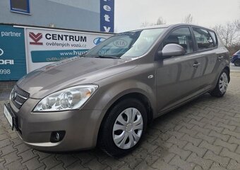 Kia Cee´d 1.6-92kw-AUT.KLIMA-ISOFIX - 3