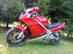 HONDA VFR 750 RC 36 DOVOZ NA PRIHLÁSENIE - 3