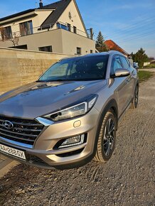 Hyundai Tucson 2.0 CRDi Premium 4x4, 8st. Automat - 3